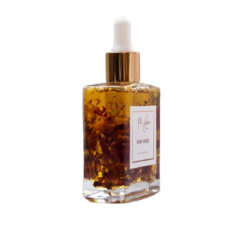 This face oil is Plant Based Clean Beauty The face oil is made with all natural roses, 6 organic face oils to heal, repair hyperpigmentation, dark spots, dermatitis, eczema and psoriasis.